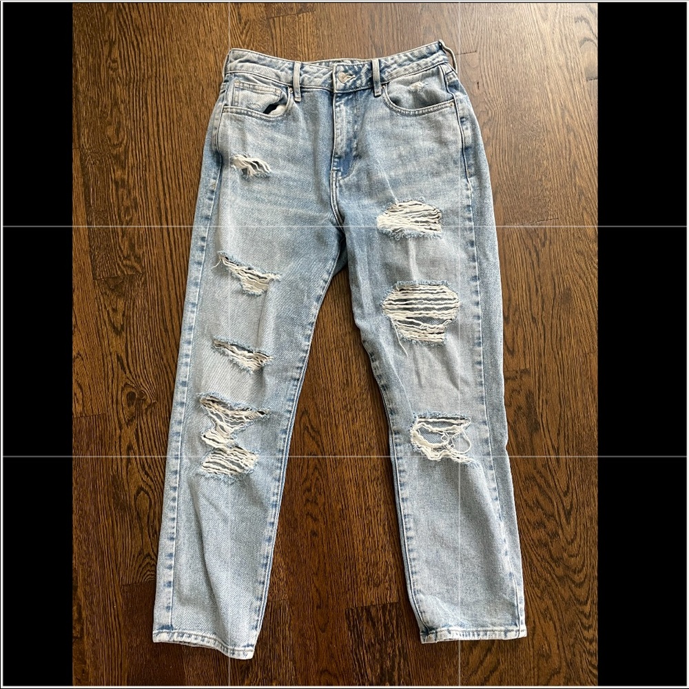Pacsun Distressed Mom Jeans (26)